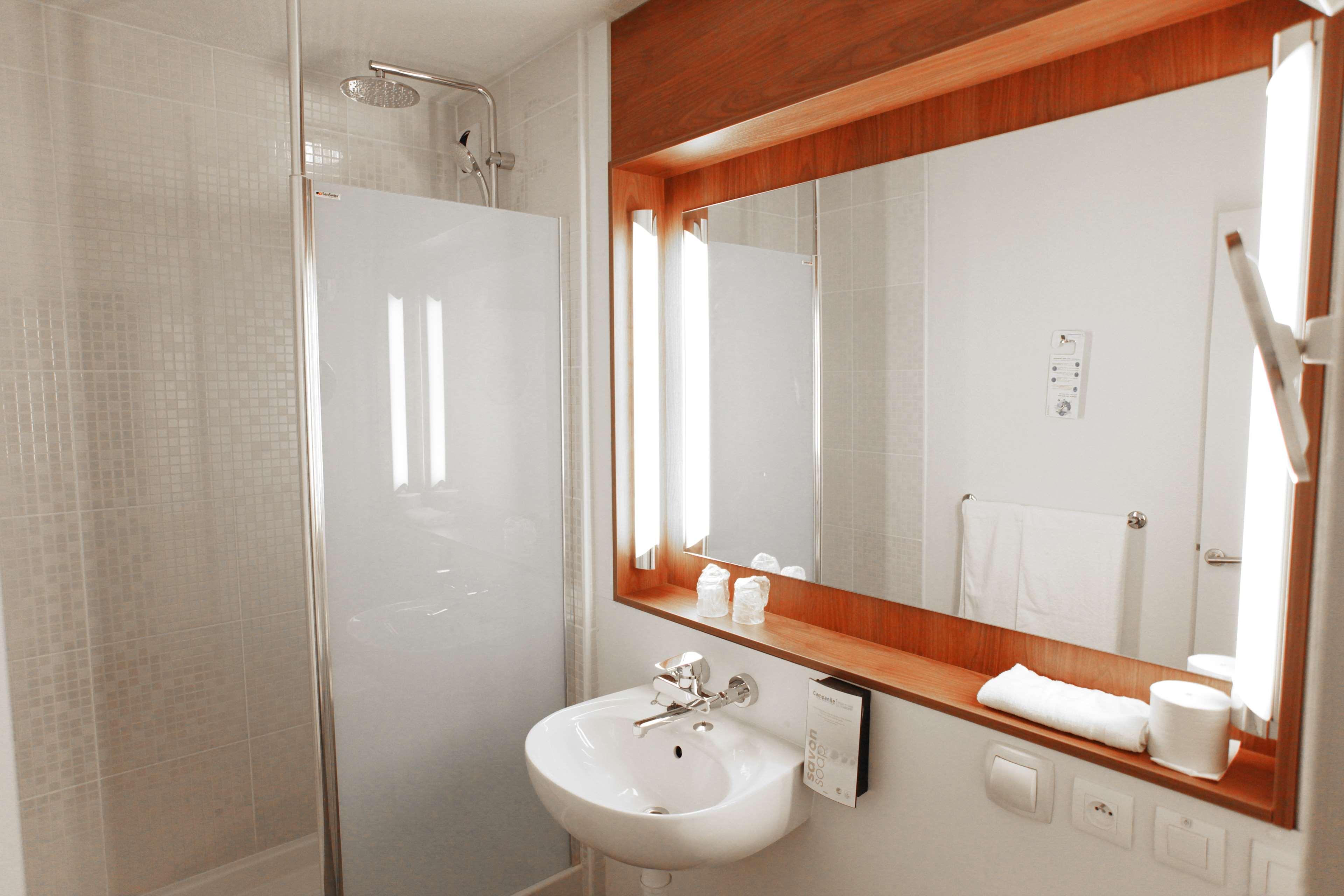 Campanile Vichy - Bellerive Hotell Eksteriør bilde