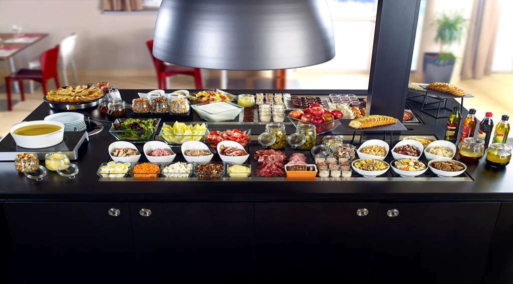 Campanile Vichy - Bellerive Hotell Restaurant bilde