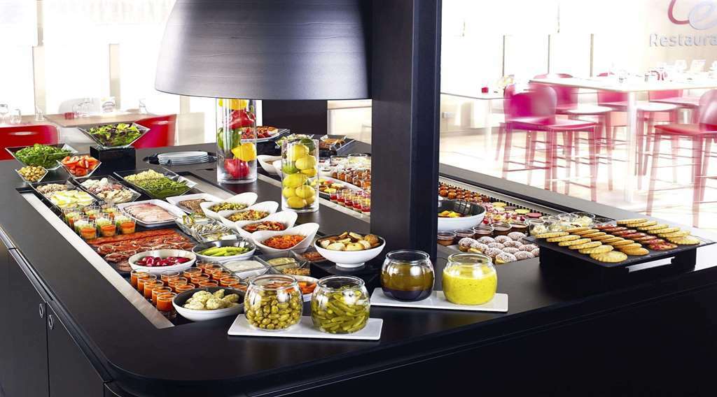 Campanile Vichy - Bellerive Hotell Restaurant bilde